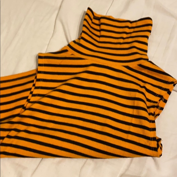 Turtleneck Halter Top - Picture 3 of 4